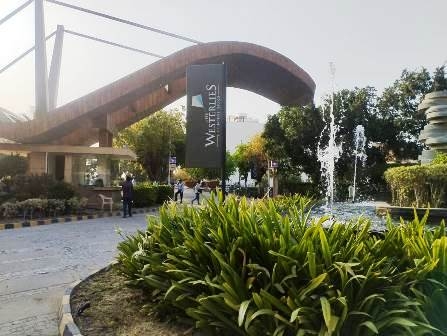 Builder Floor for sale 3 Bhk servant in Experion Westerlies